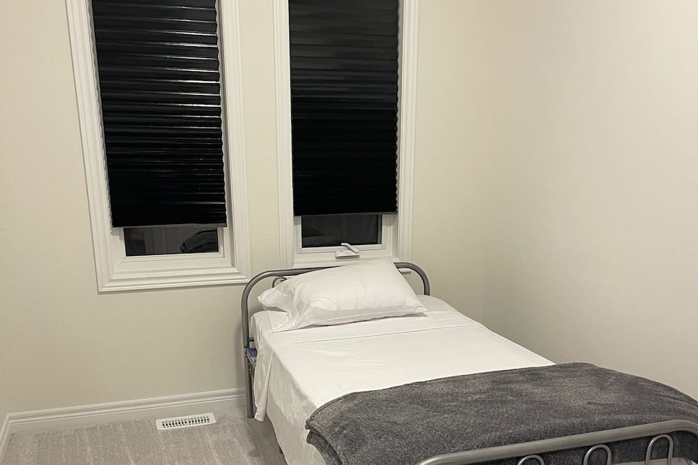 Photo of Bedroom in Durham Region