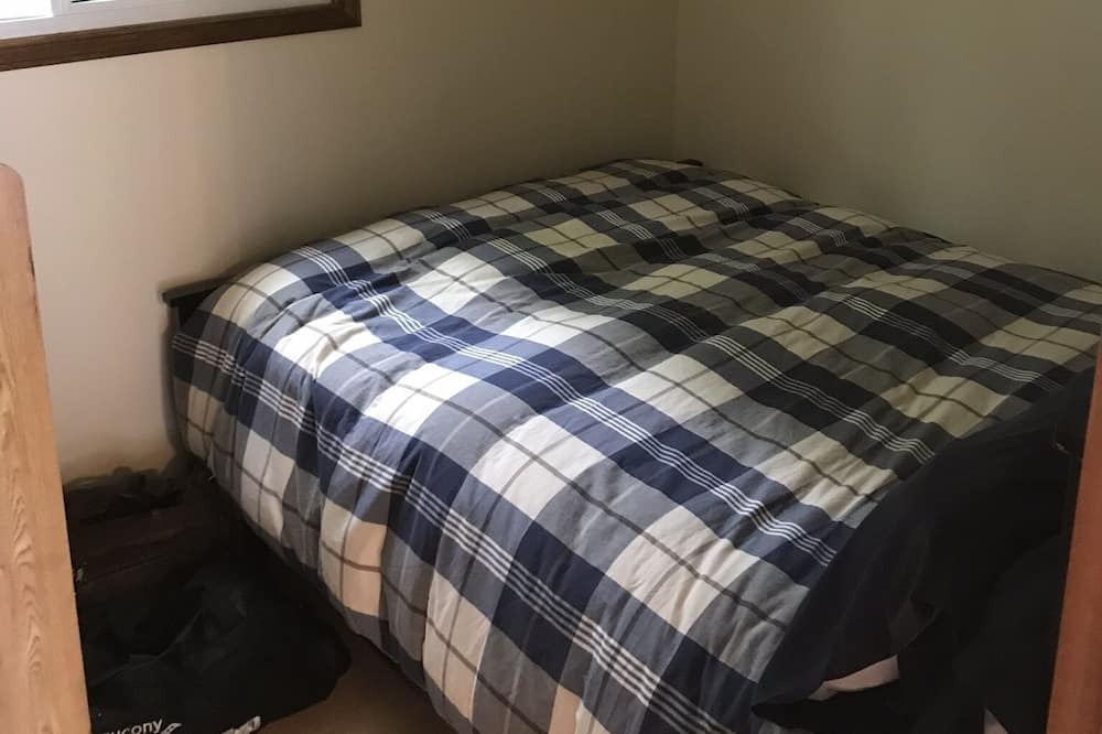 Photo of Bedroom in Roseneath