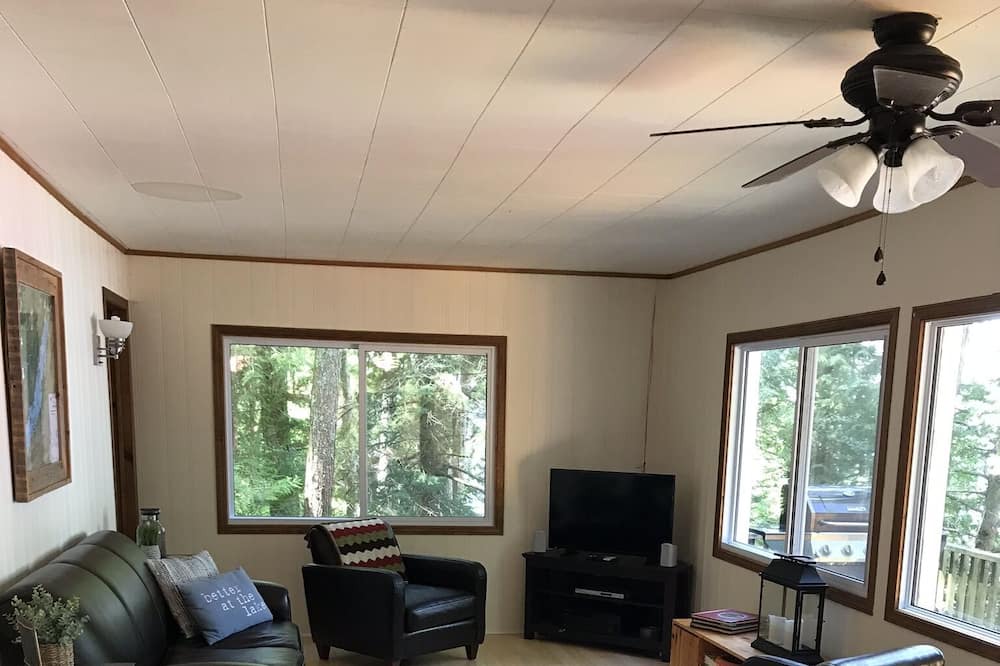Photo of Livingroom in Roseneath