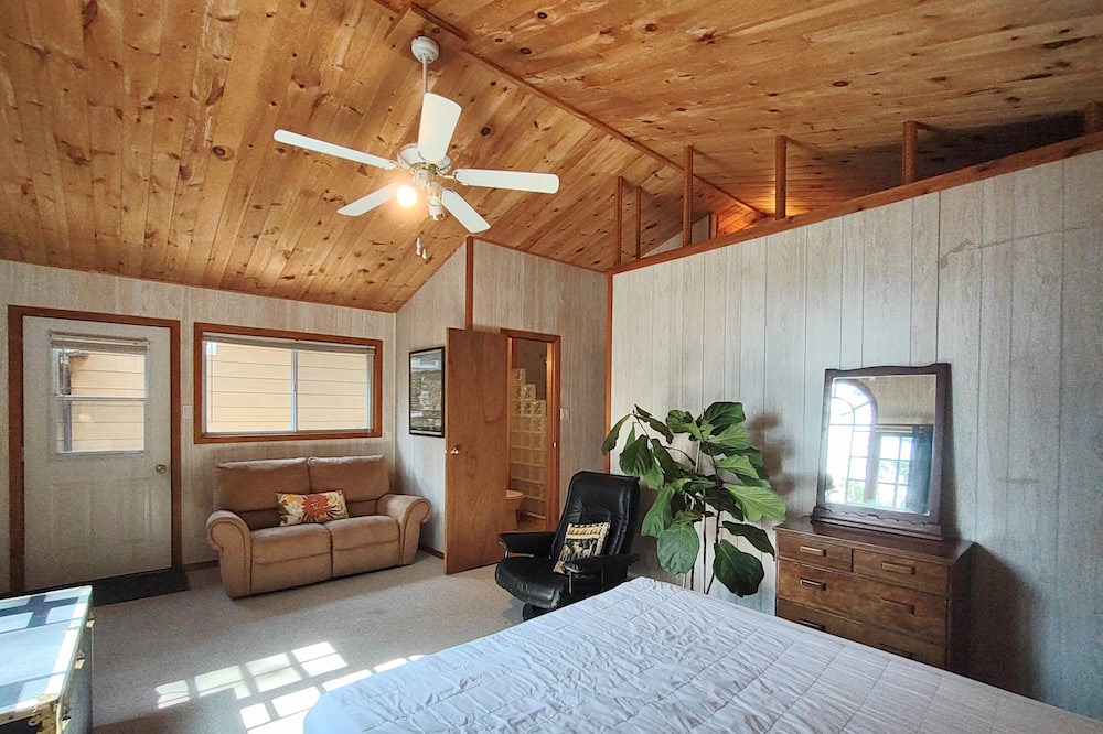 Photo of Bedroom in Georgian Bay