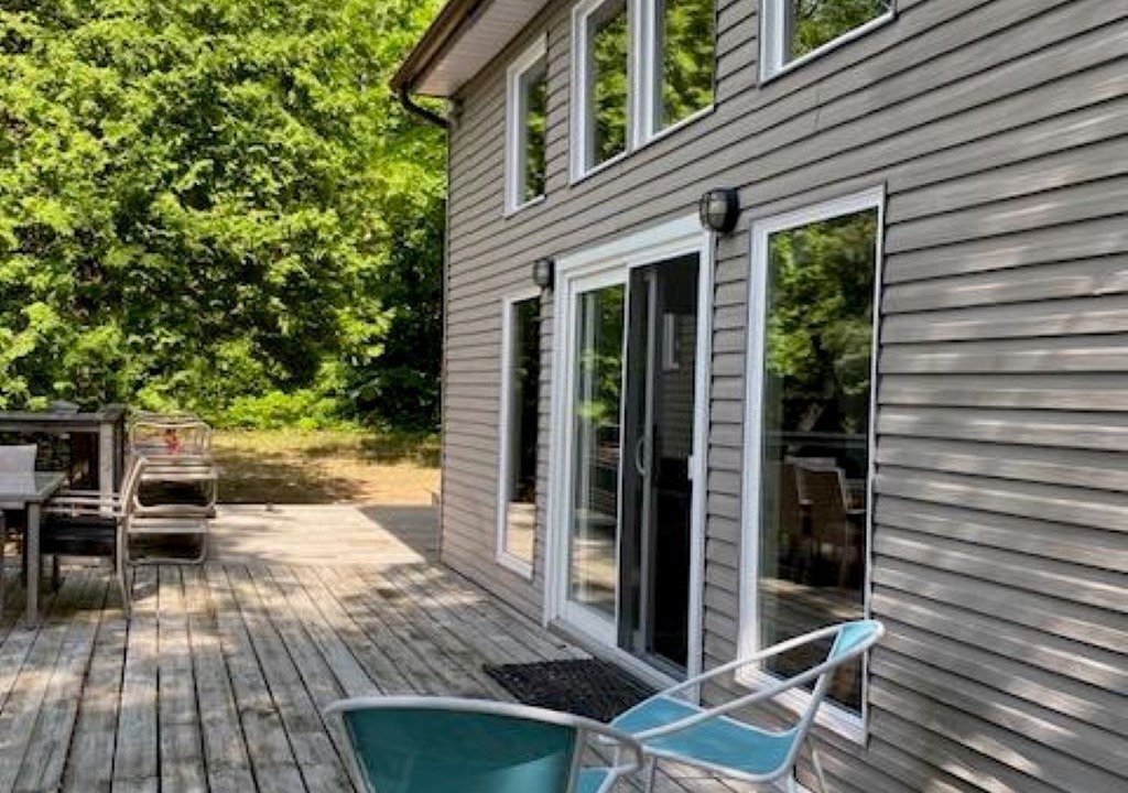 Photo of Patio Balcony in North Frontenac