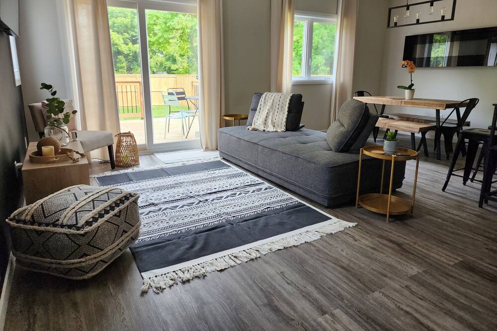 Photo of Bedroom in Chatham-Kent