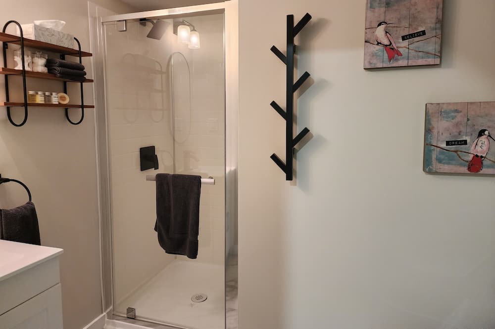 Photo of Bathroom in Chatham-Kent