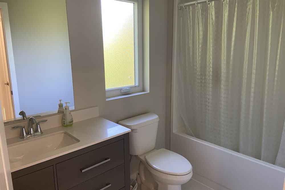 Photo of Bathroom in Port Burwell