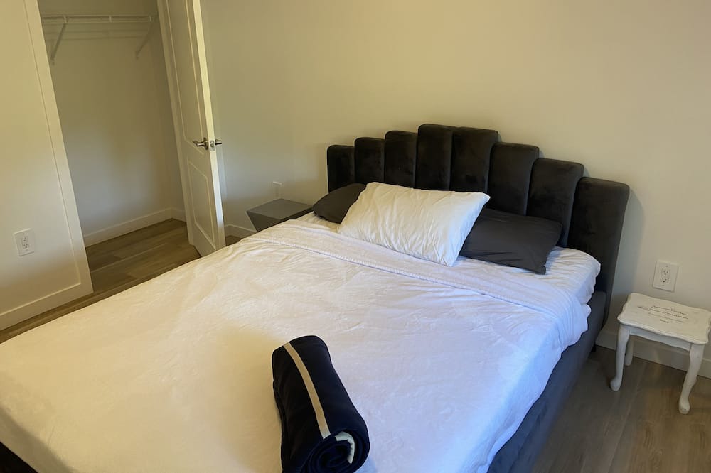 Photo of Bedroom in Port Burwell