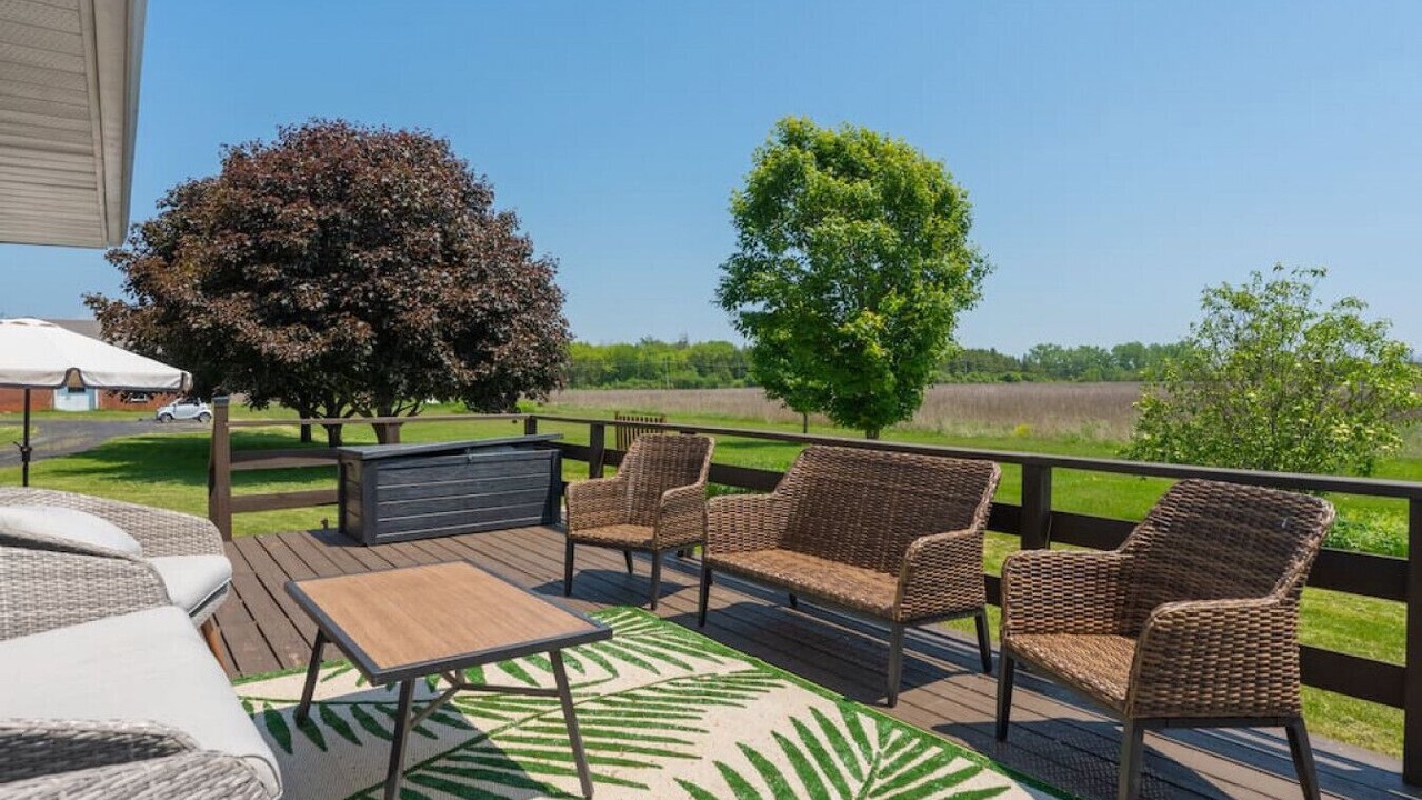 Photo of Outdoor in Belleville