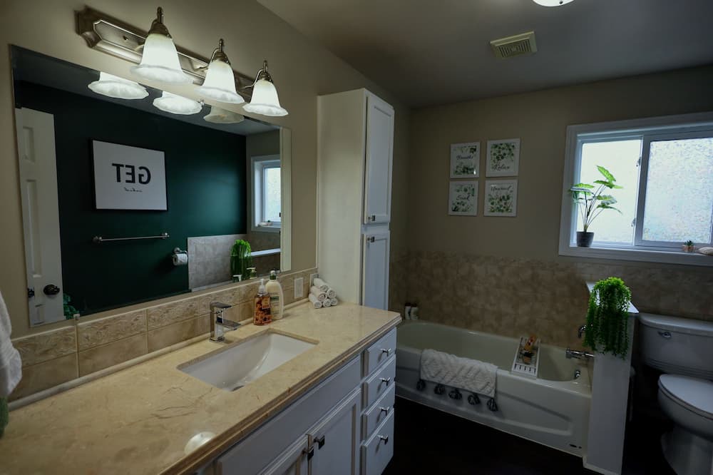 Photo of Bathroom in Sturgeon Falls