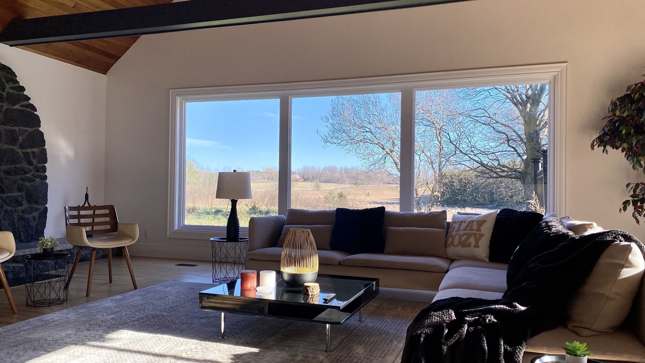 Photo of Livingroom in Caledon