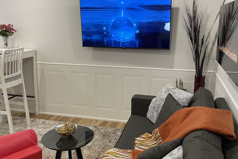Photo of Livingroom in Newmarket