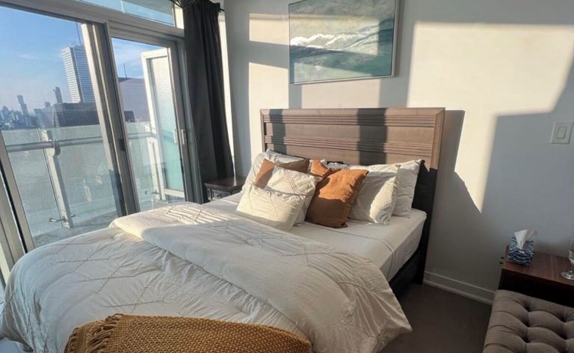 Photo of Bedroom in Toronto Entertainment District