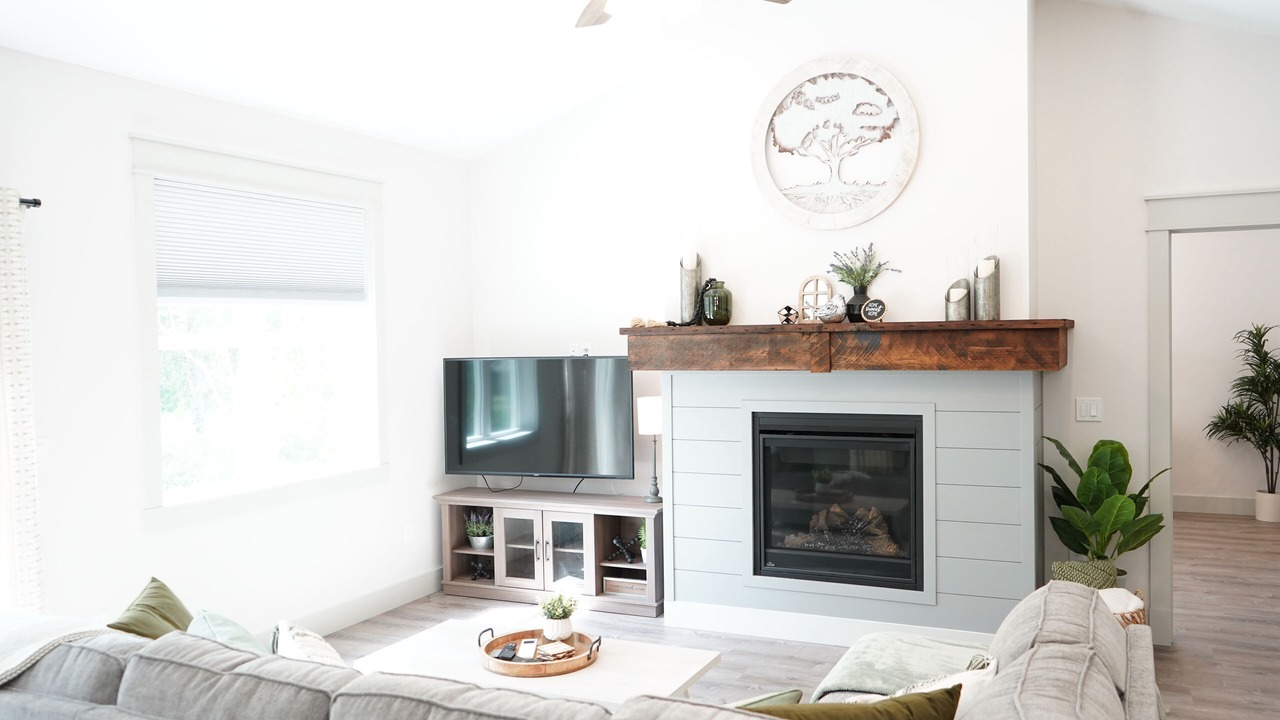 Photo of Livingroom in Hermantown