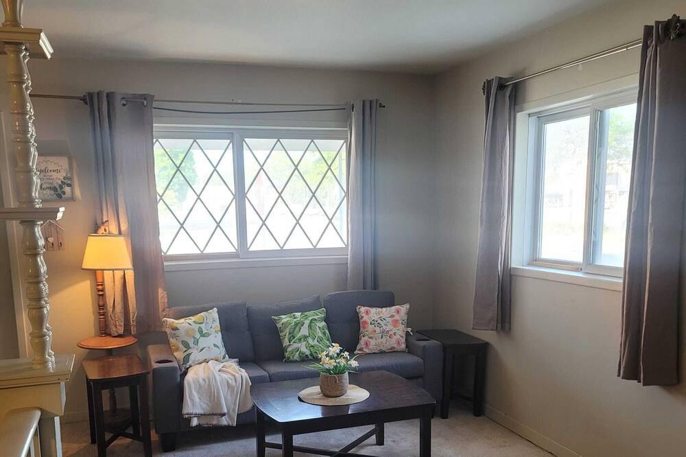 Photo of Livingroom in Wallaceburg