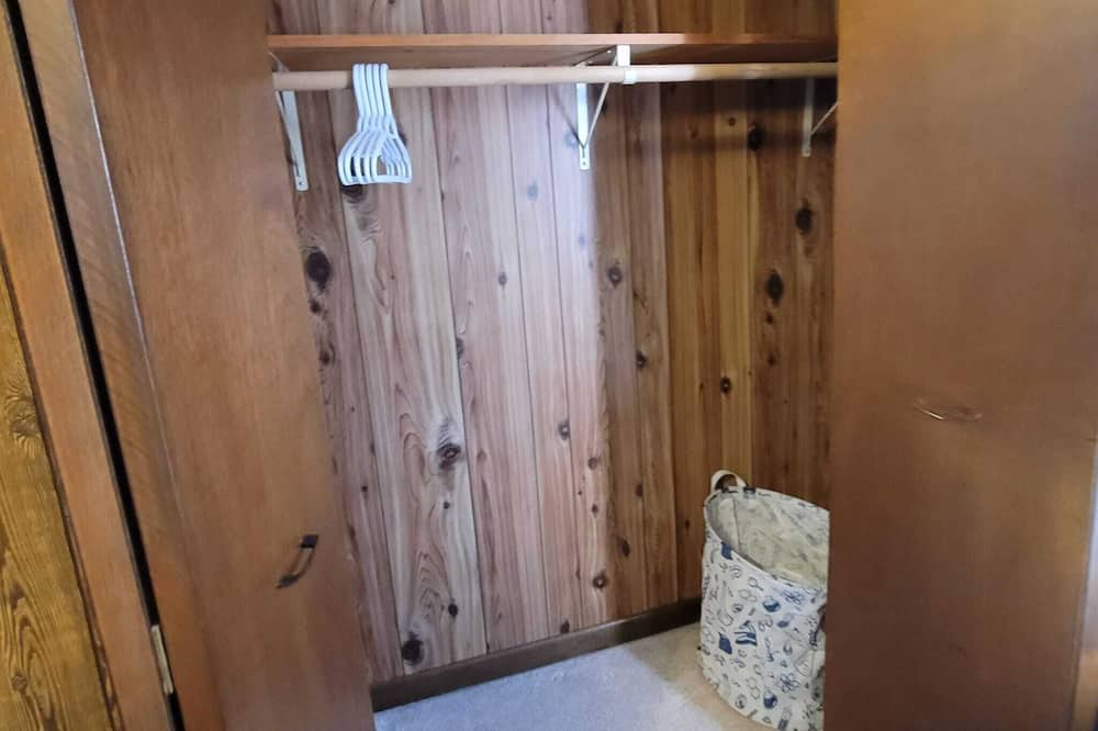Photo of Bedroom in Wallaceburg