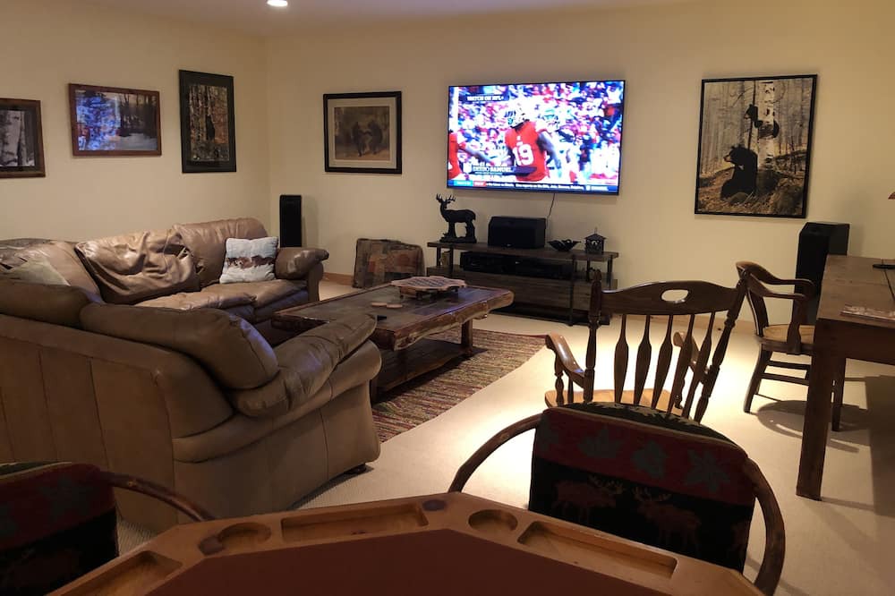 Photo of Livingroom in Ely