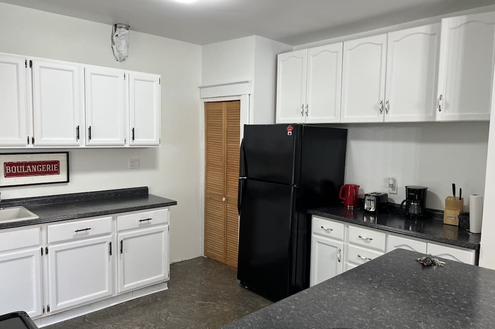 Photo of Kitchen in Port Colborne