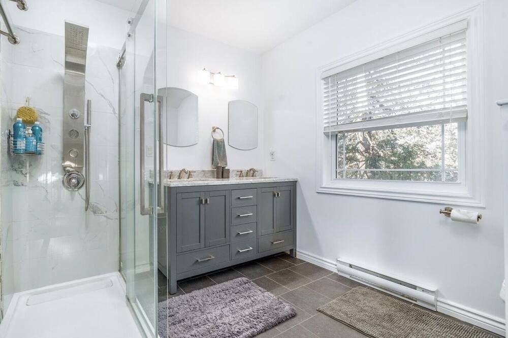 Photo of Bathroom in Thomasburg