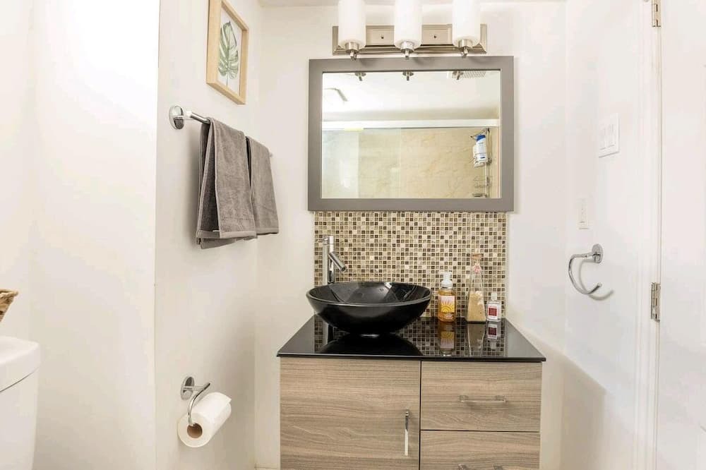 Photo of Bathroom in Toronto