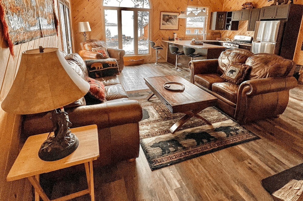 Photo of Livingroom in River Valley