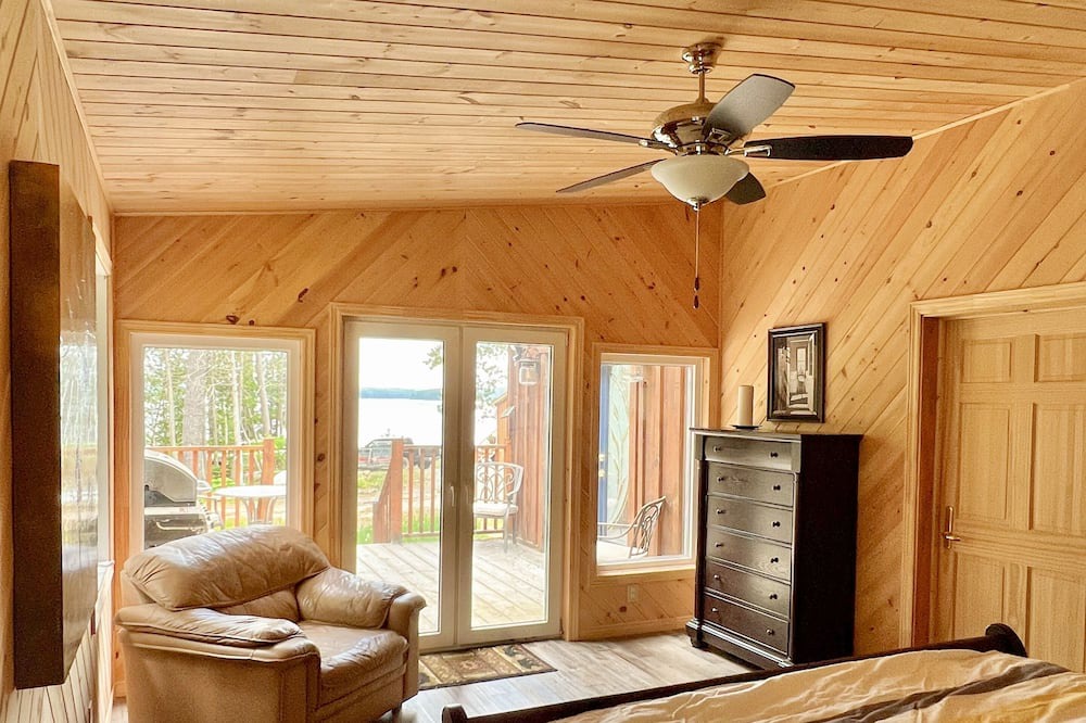 Photo of Bedroom in River Valley