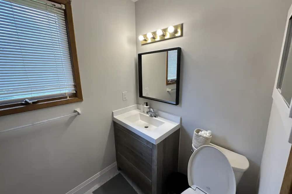 Photo of Bathroom in Lindsay