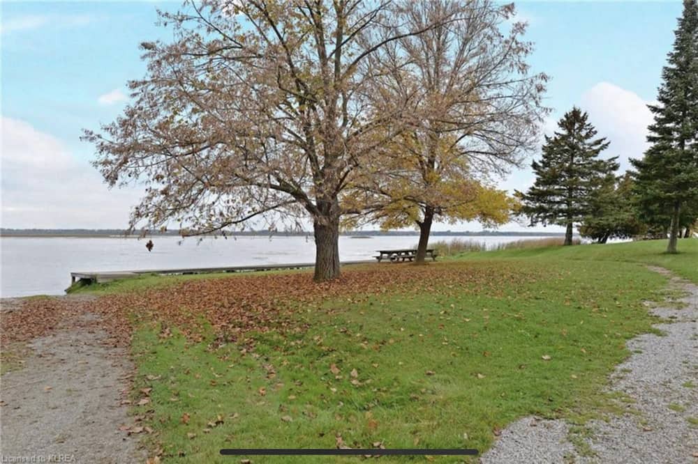 Photo of Outdoor in Lindsay
