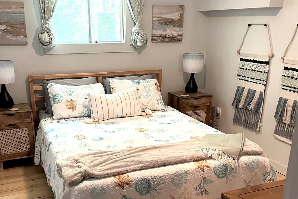 Photo of Bedroom in Armour