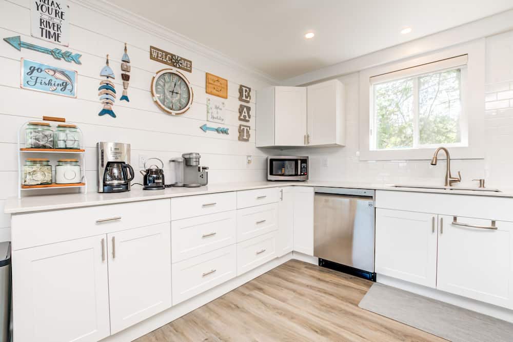 Photo of Kitchen in Campbellford