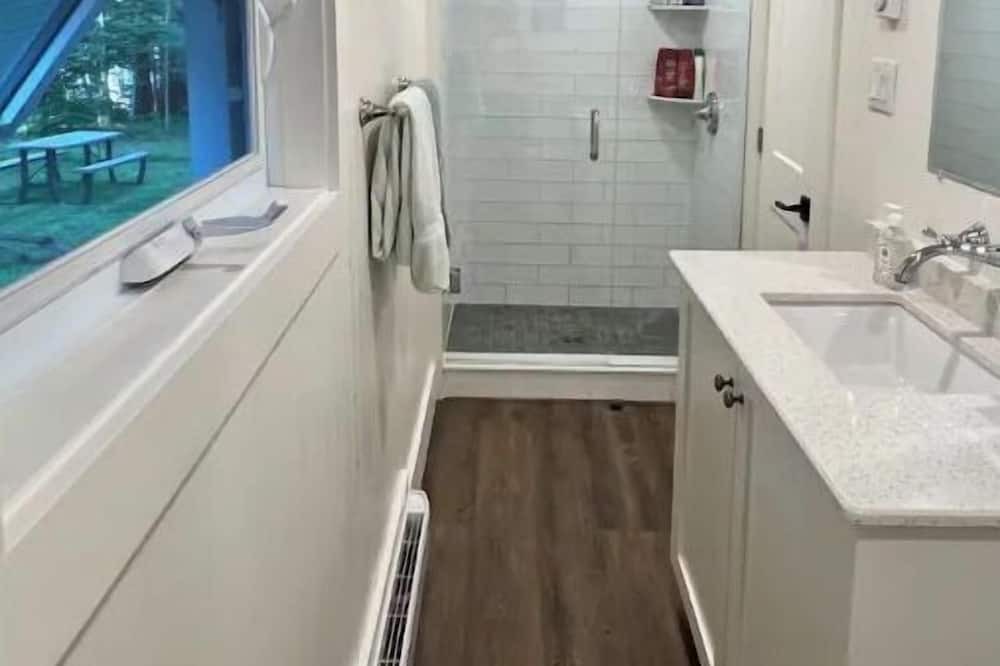 Photo of Bathroom in Port Sydney