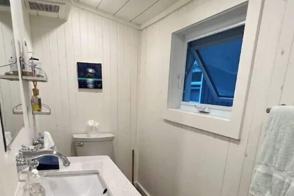 Photo of Bathroom in Port Sydney