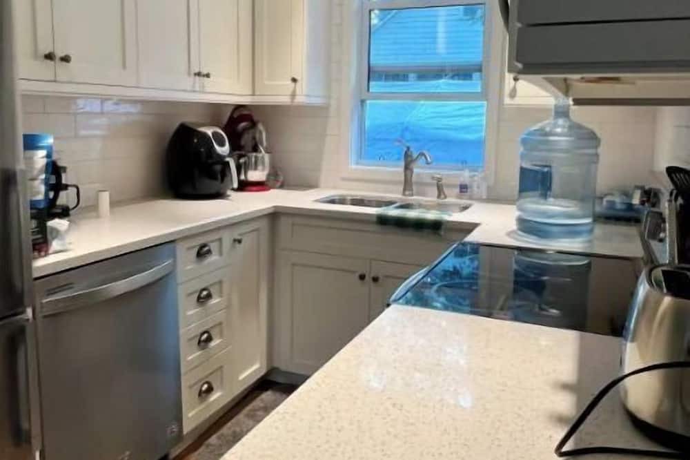 Photo of Kitchen in Port Sydney