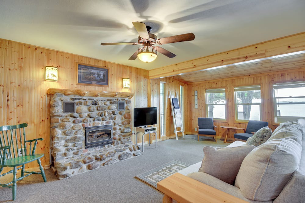 Photo of Livingroom in Aitkin