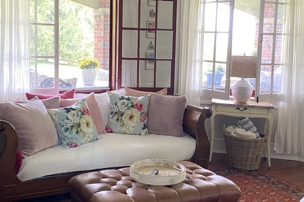 Photo of Livingroom in Bayfield