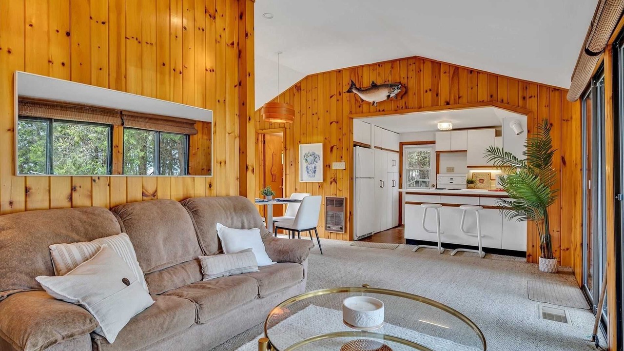 Photo of Livingroom in Kirkfield