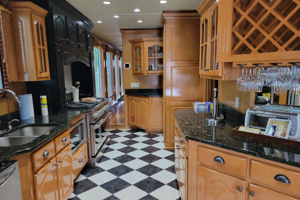 Photo of Kitchen in Lighthouse Cove