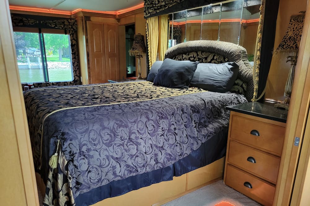 Photo of Bedroom in Lighthouse Cove