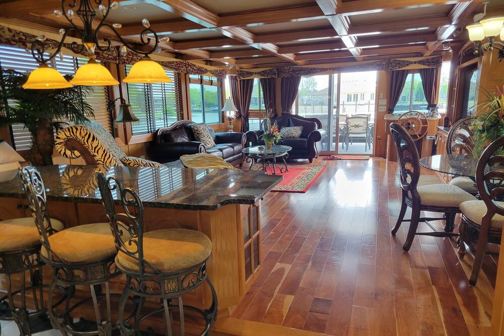 Photo of Others in Lighthouse Cove