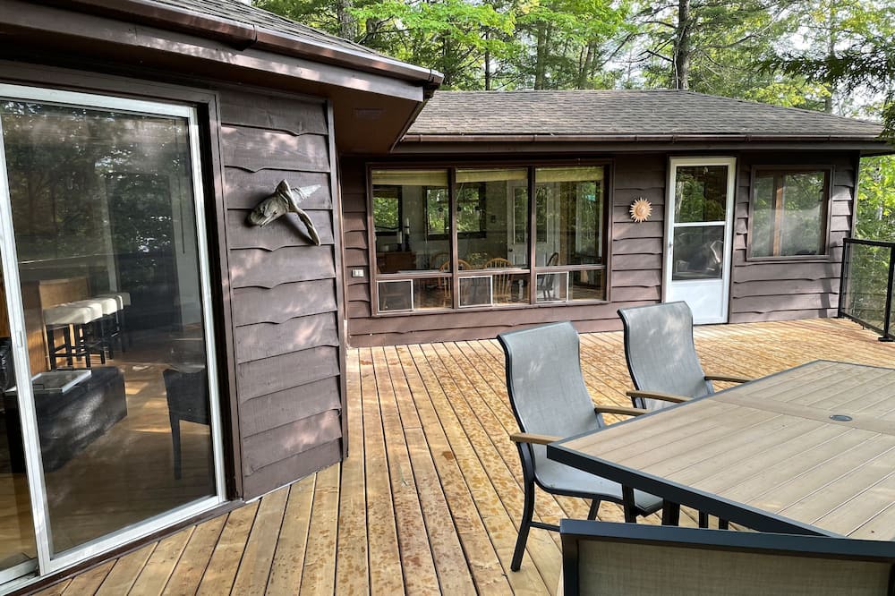 Photo of Patio Balcony in Marmora and Lake