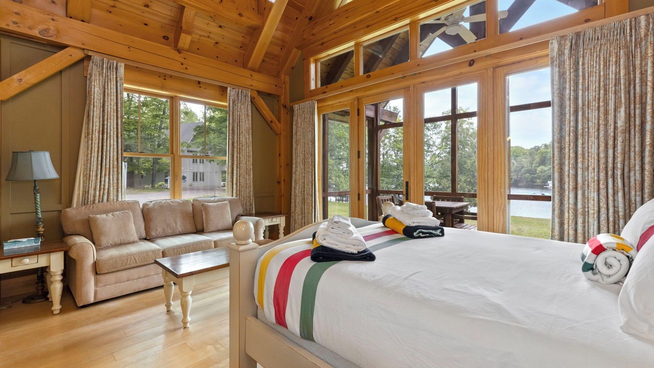 Photo of Others in Lake of Bays