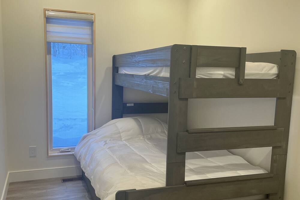 Photo of Bedroom in Rosseau