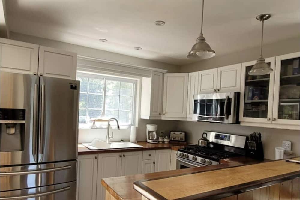 Photo of Kitchen in Faraday