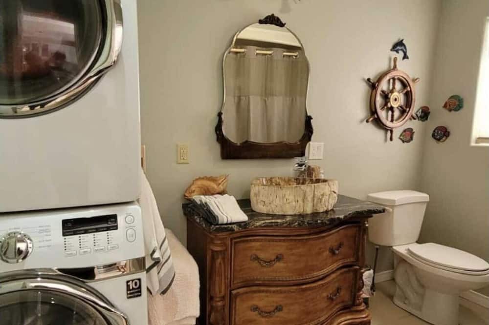 Photo of Bathroom in Faraday