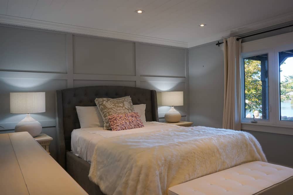 Photo of Bedroom in Georgian Bay