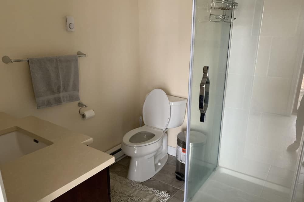 Photo of Bathroom in Perry