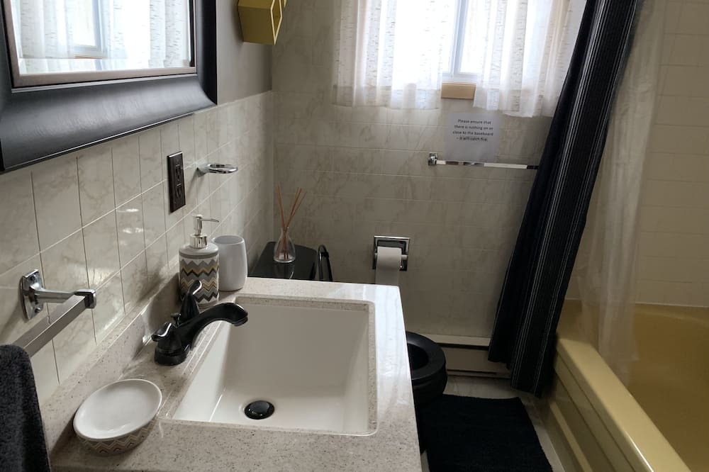 Photo of Bathroom in Perry