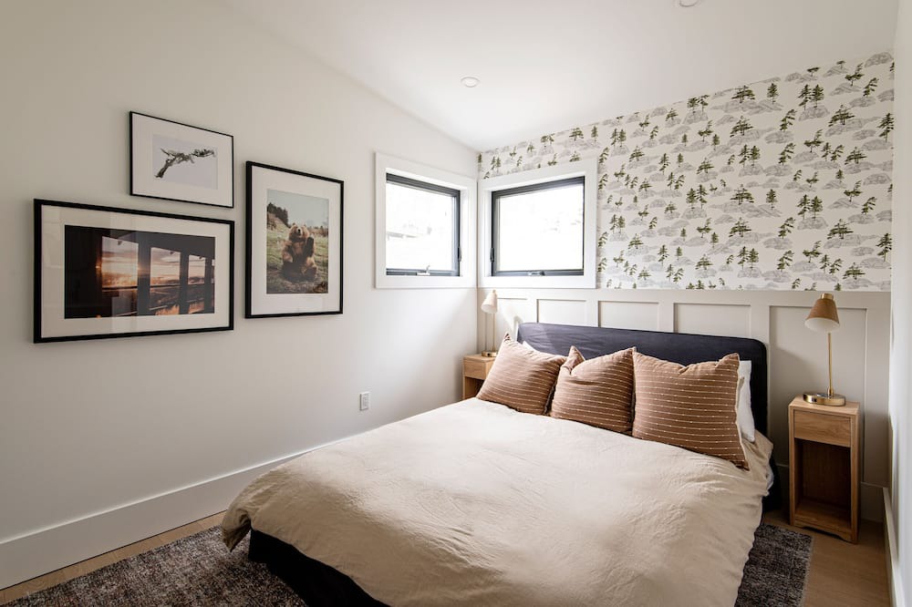 Photo of Bedroom in North Kawartha
