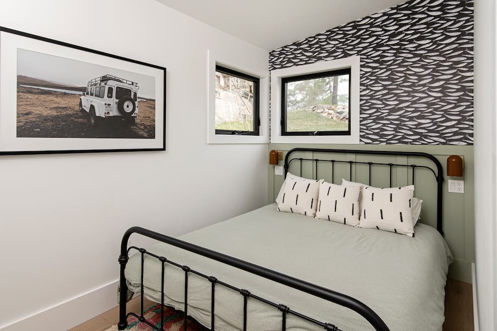 Photo of Bedroom in North Kawartha