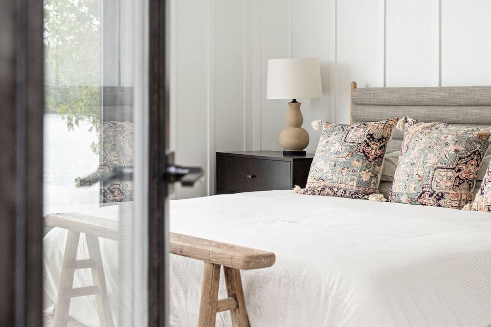 Photo of Bedroom in North Kawartha