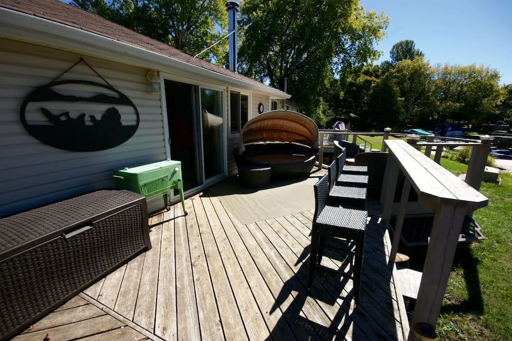 Photo of Outdoor in Cameron