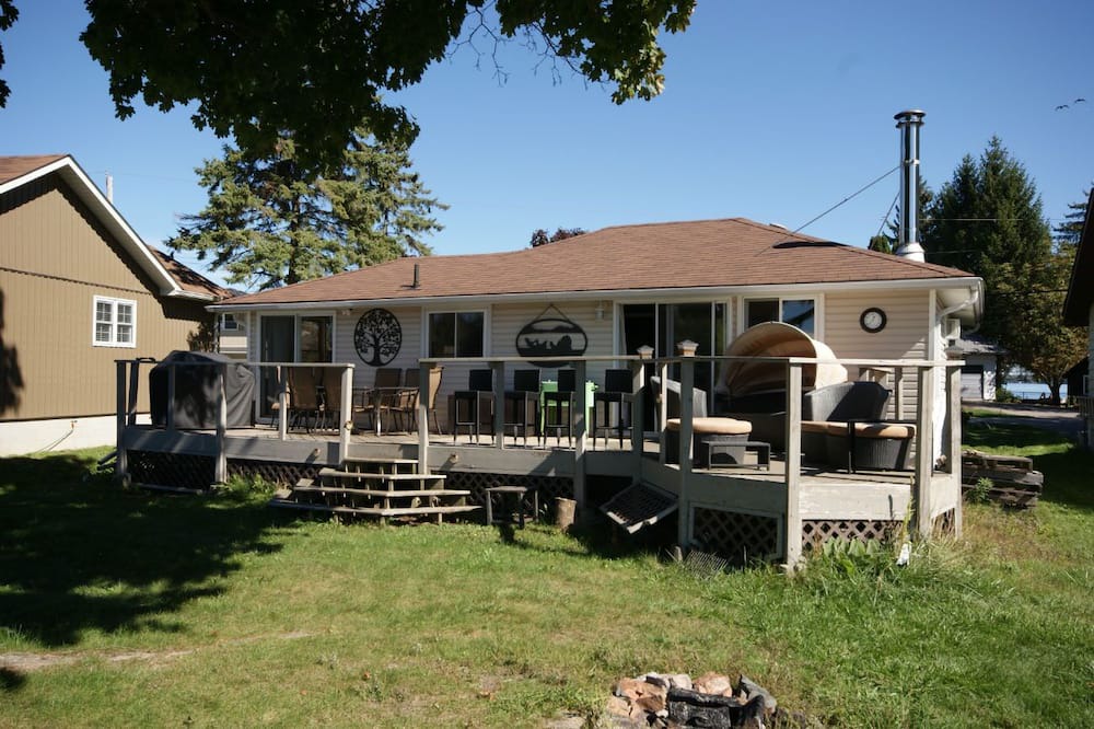Photo of Outdoor in Cameron