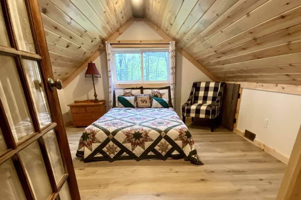 Photo of Bedroom in Perry